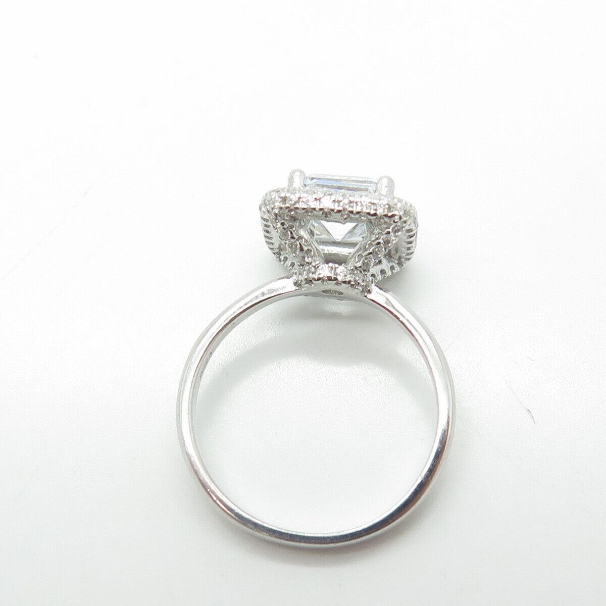 925 Sterling Silver Cushion-Cut Shaped C Z Engagement Ring Size 7