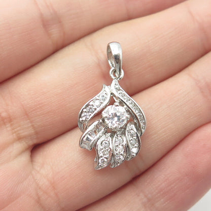 925 Sterling Silver Vintage Round-Cut Shaped C Z Pendant