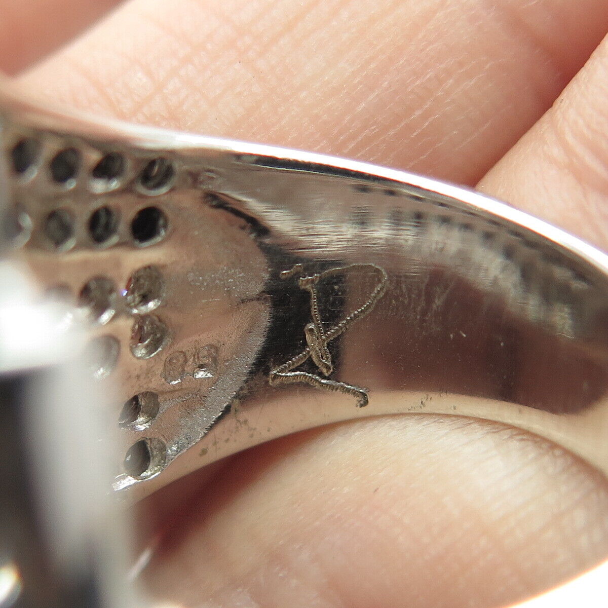 925 Sterling Silver White & Black C Z Ring Size 8.75