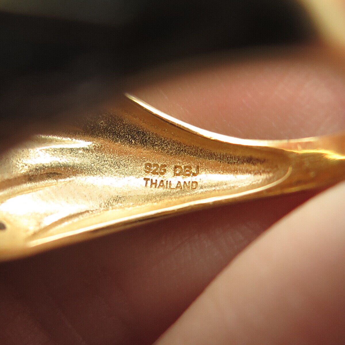 925 Sterling Silver Gold Plated Real Diamond Wavy Ribbed Dome Ring Size 8.25