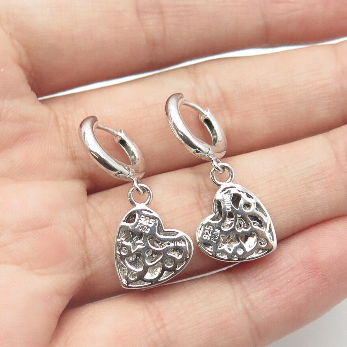 PAGODA 925 Sterling Silver Real Round-Cut White Diamond Heart Dangling Earrings