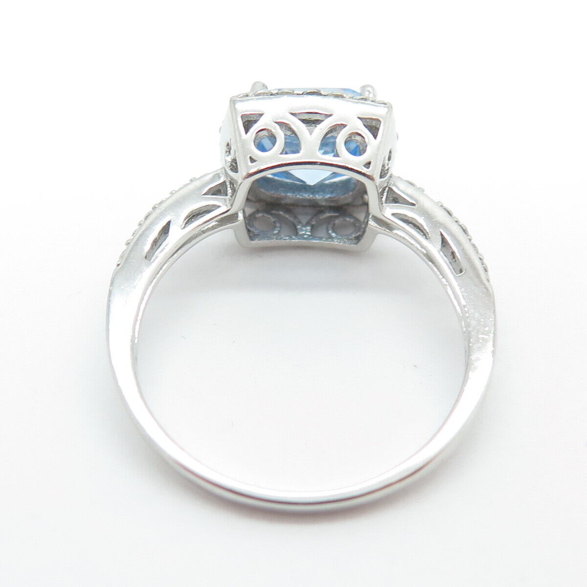 925 Sterling Silver White & Blue C Z Ring Size 7.25