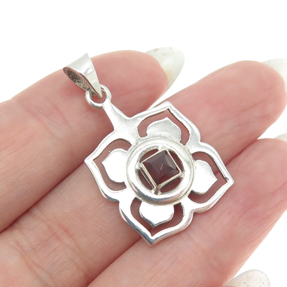 925 Sterling Silver Vintage Real Red Garnet Modernist Flower Pendant