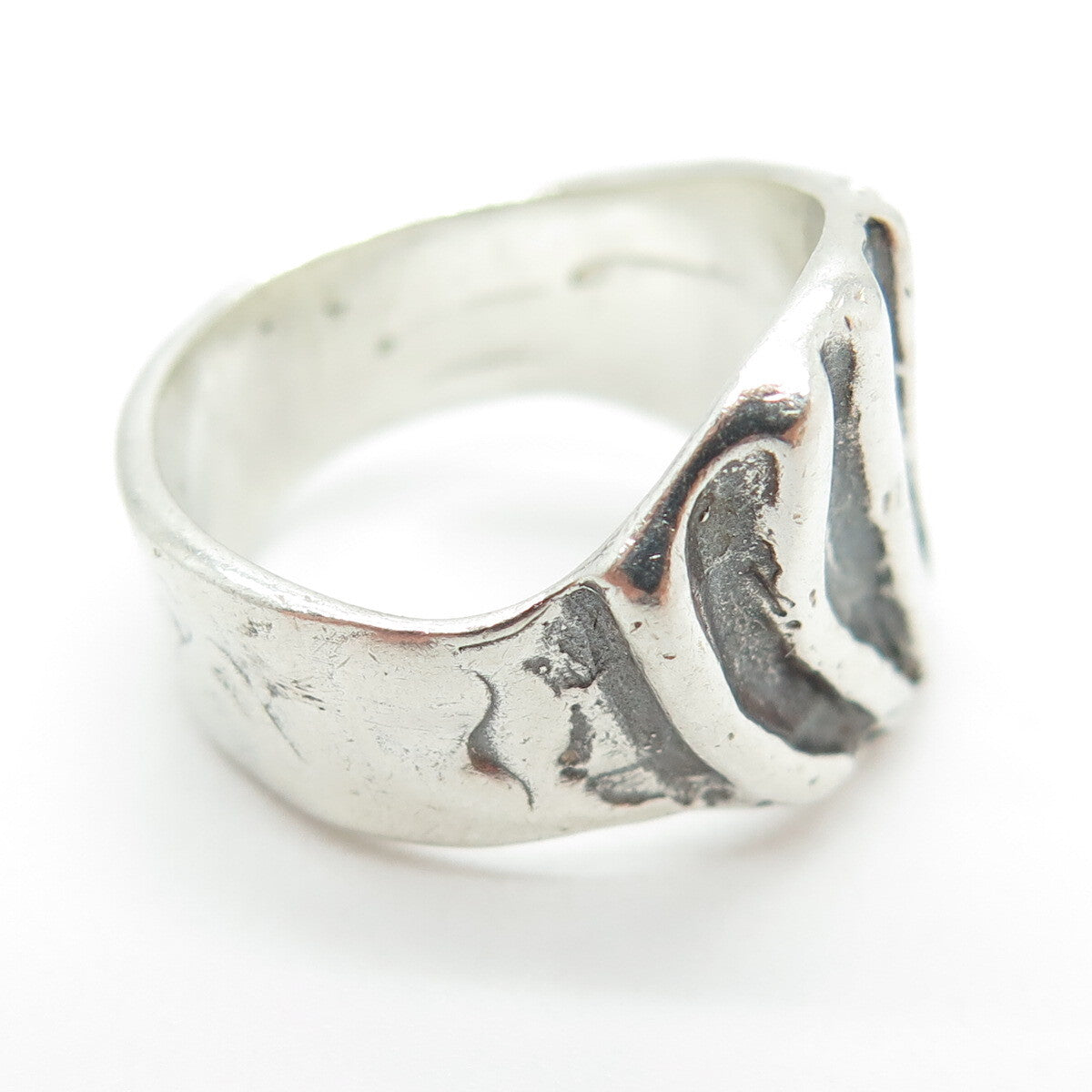 925 Sterling Silver Vintage Ribbed Modernist Ring Size 7.5