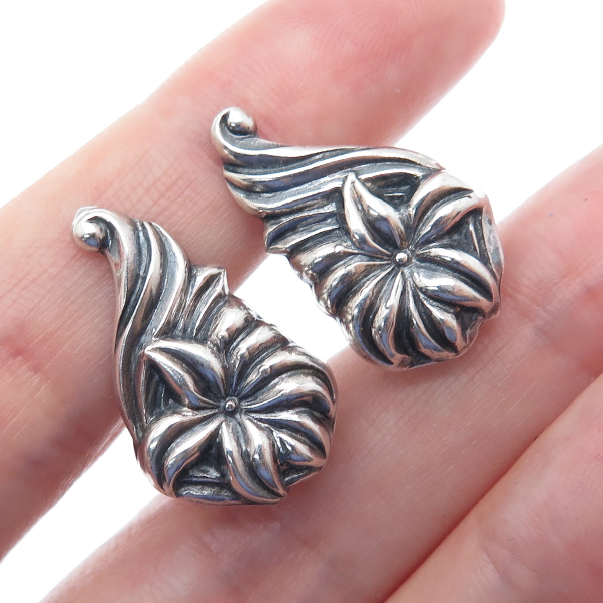 925 Sterling Silver Vintage Flower Repousse Oxidized Screw Back Earrings