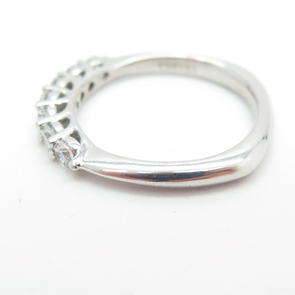 925 Sterling Silver Round-Cut Shaped C Z Ring Size 6.5