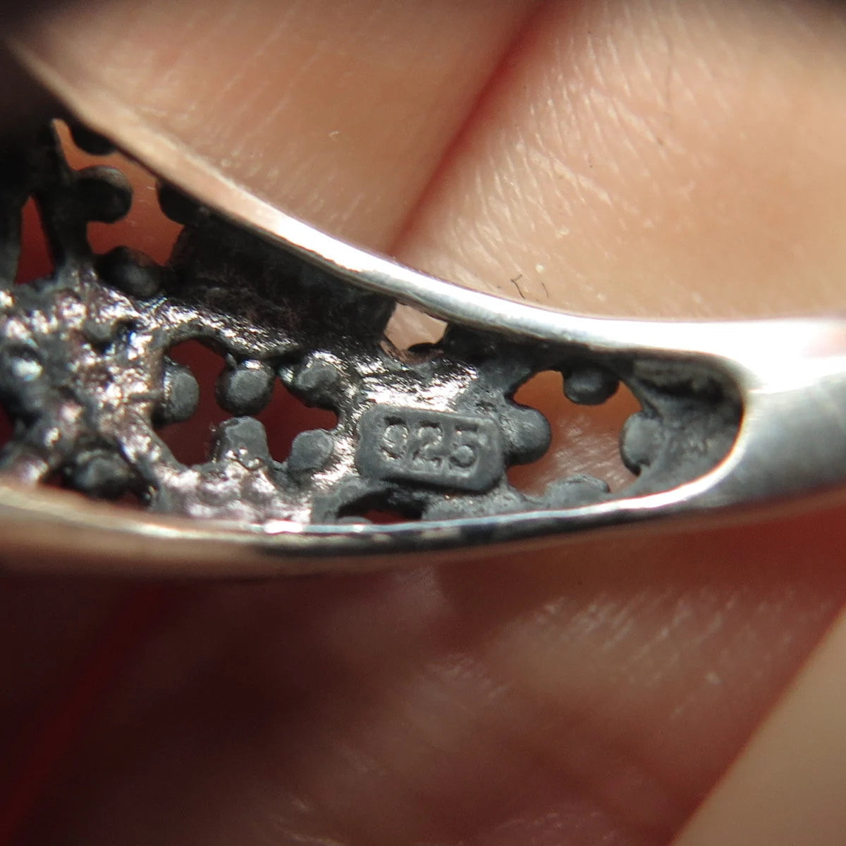 925 Sterling Silver Vintage Ethnic Ring Size 7