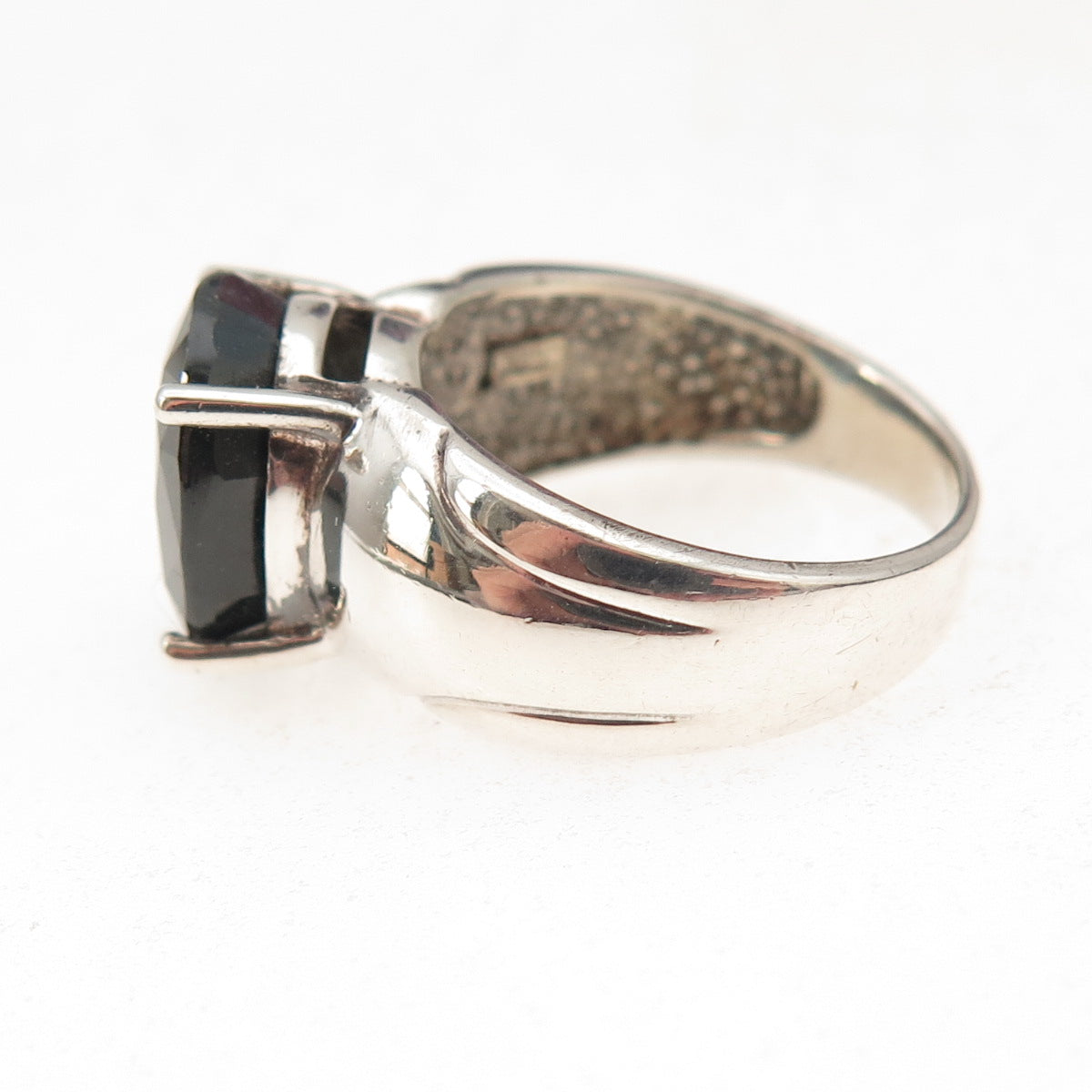 925 Sterling Silver Vintage Real Oval-Cut Sapphire Modernist Ring Size 6