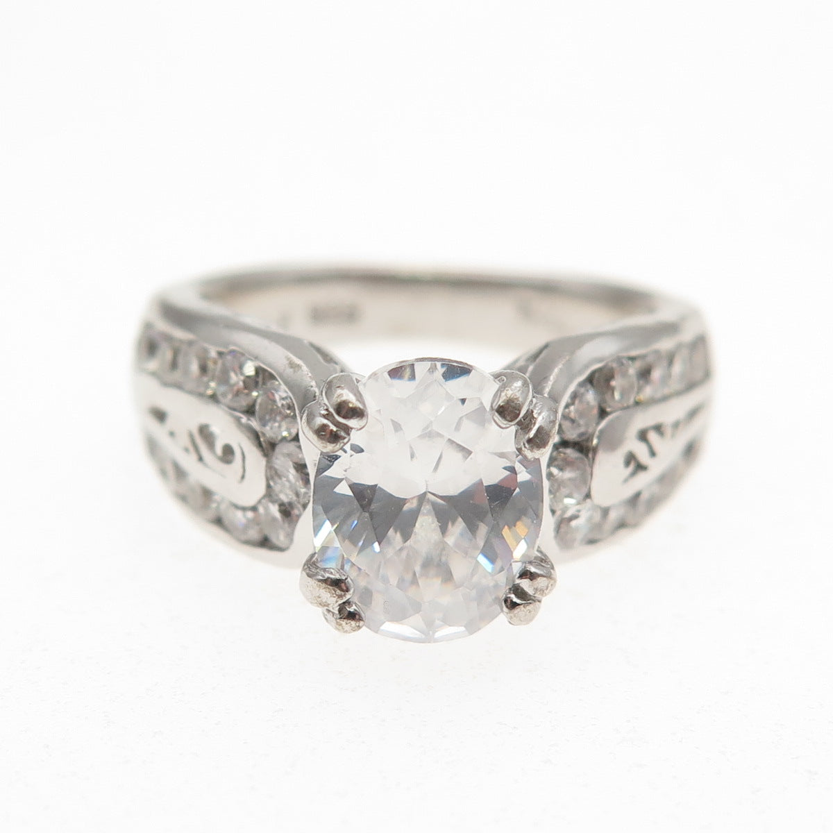 Chapal Zenray 925 Sterling Silver Oval & Round-Cut C Z Engagement Ring Size 6.5