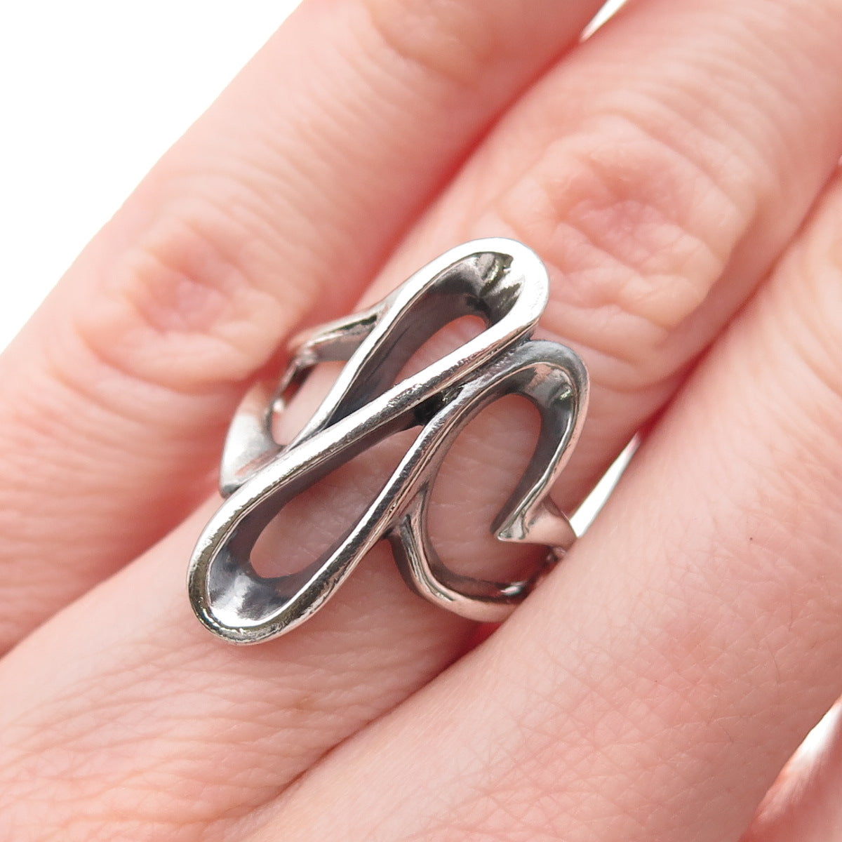 925 Sterling Silver Vintage Modernist Oxidized Ring Size 5.5