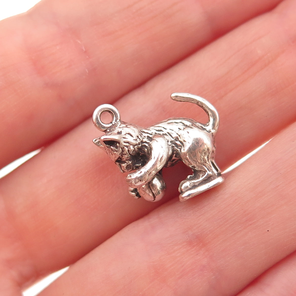 Sunwest 925 Sterling Silver Vintage Playing Cat & Ball Oxidized 3D Charm Pendant