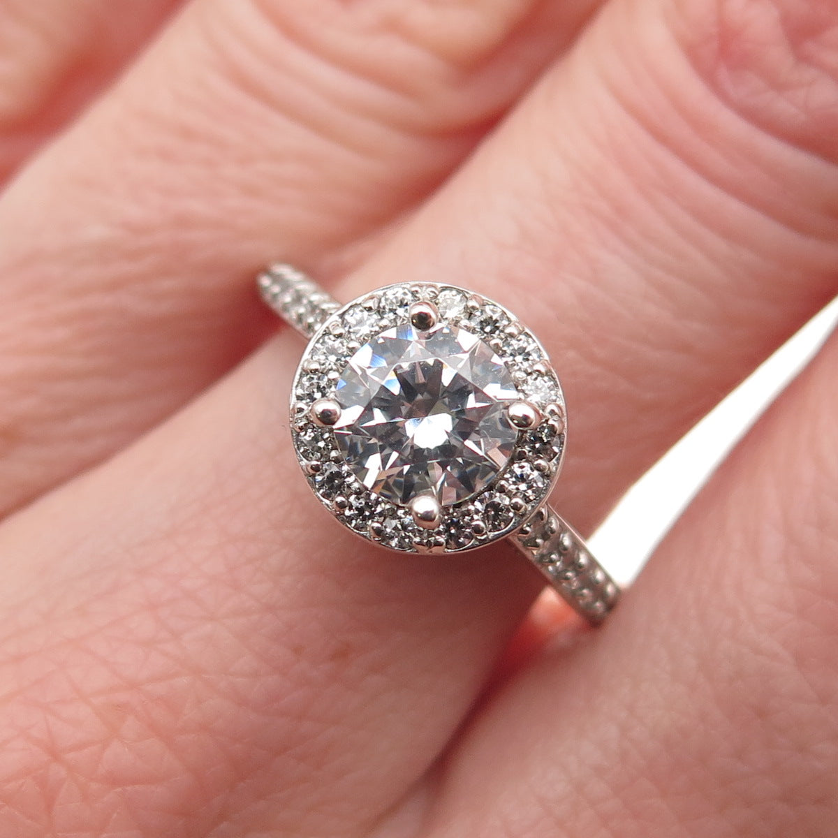 925 Sterling Silver Round-Cut C Z Engagement Ring Size 7