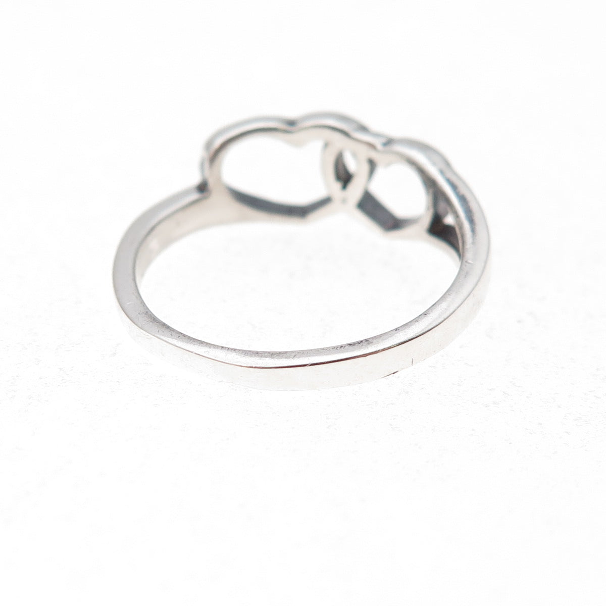 925 Sterling Silver Vintage Interlocked Heart Oxidized Ring Size 7.75