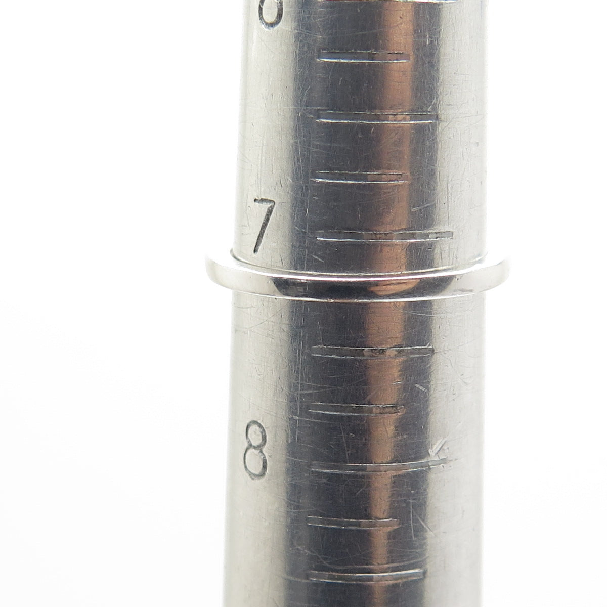 925 Sterling Silver Round-Cut Shaped C Z Engagement Ring Size 7.25