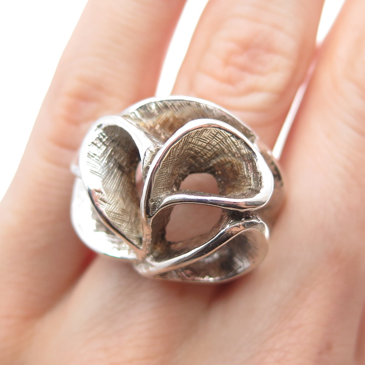 925 Sterling Silver Vintage Modernist Oxidized Ring Size 6.25