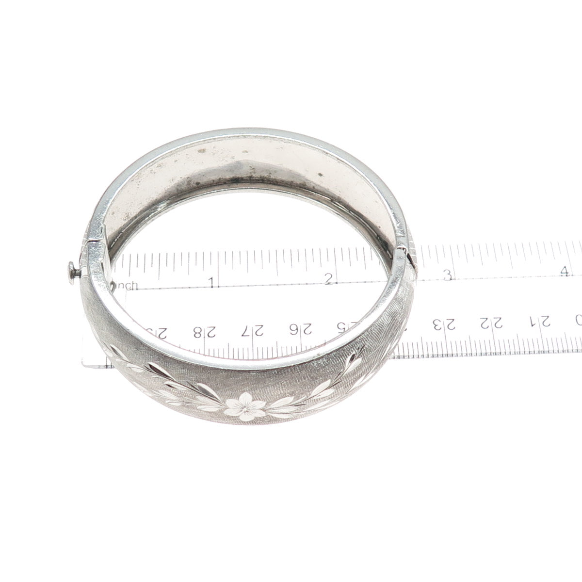 925 Sterling Silver Vintage Diamond-Cut Engraved Flower Bangle Bracelet 7.25"