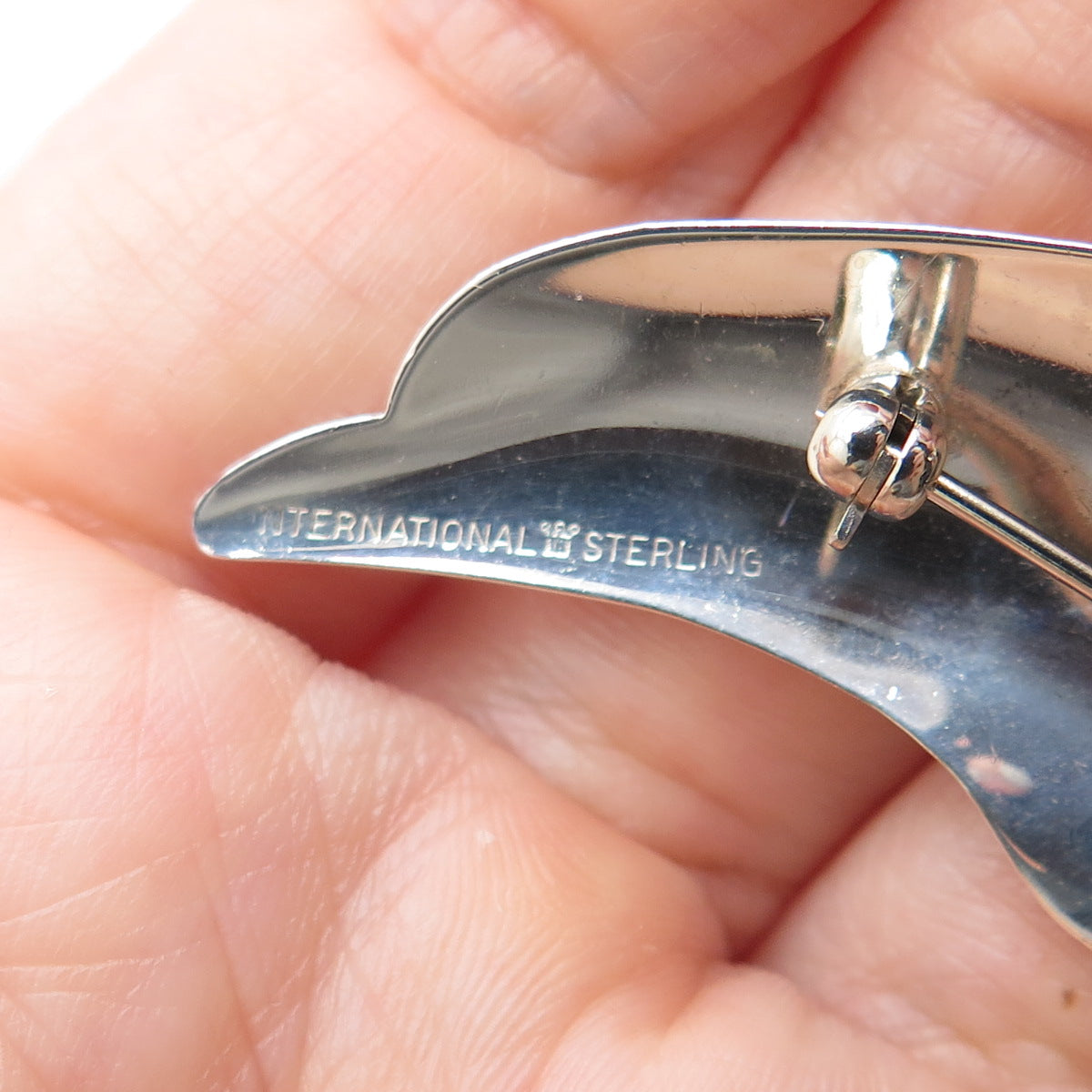 INTERNATIONAL 925 Sterling Silver Vintage Dolphin Pin Brooch / Pendant