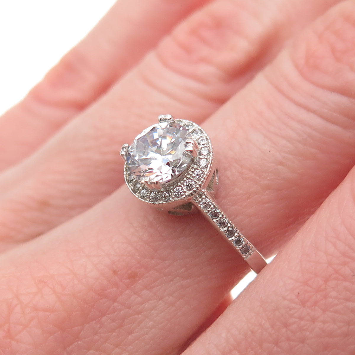 925 Sterling Silver Round-Cut C Z Engagement Ring Size 7