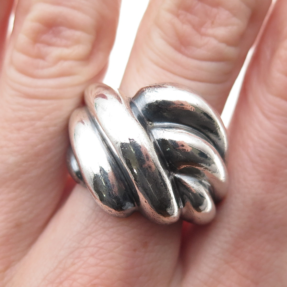 925 Sterling Silver Vintage Modernist Ribbed Oxidized Ring Size 7.5