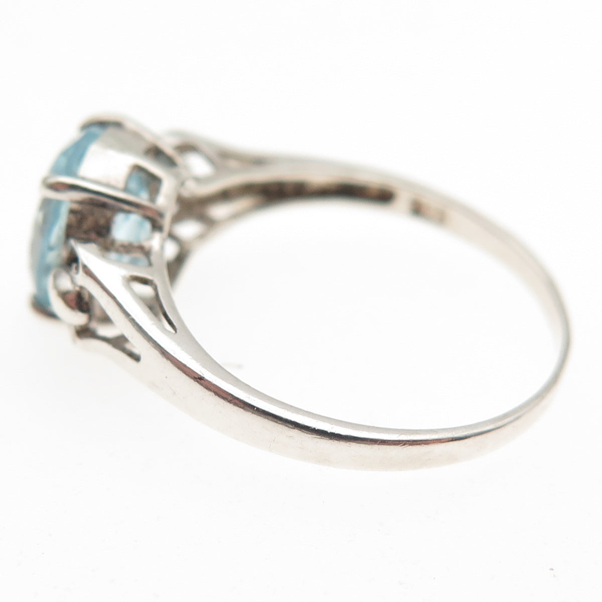 925 Sterling Silver Vintage Real Oval-Cut Blue Topaz Ring Size 6.5
