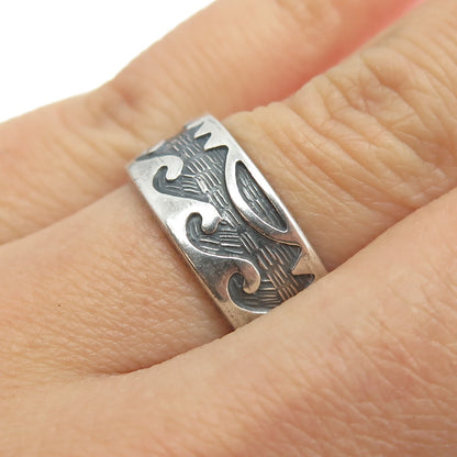 925 Sterling Silver Vintage Wavy All Around Band Ring Size 7.5