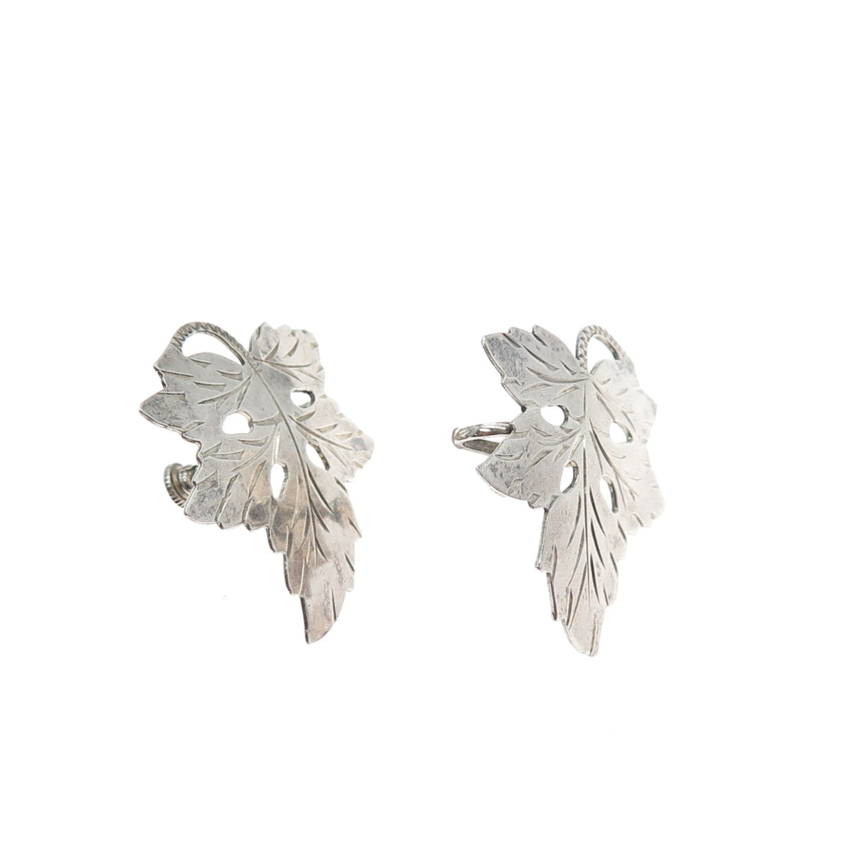 925 Sterling Silver Vintage Oak Leaf Floral Oxidized Screw Back Earrings