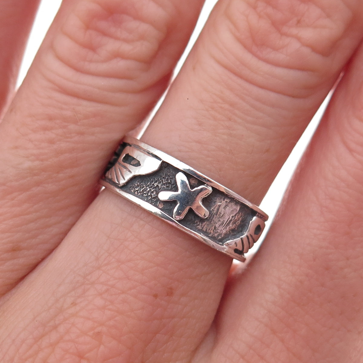 925 Sterling Silver Vintage Sea Life Oxidized Band Ring Size 6.75