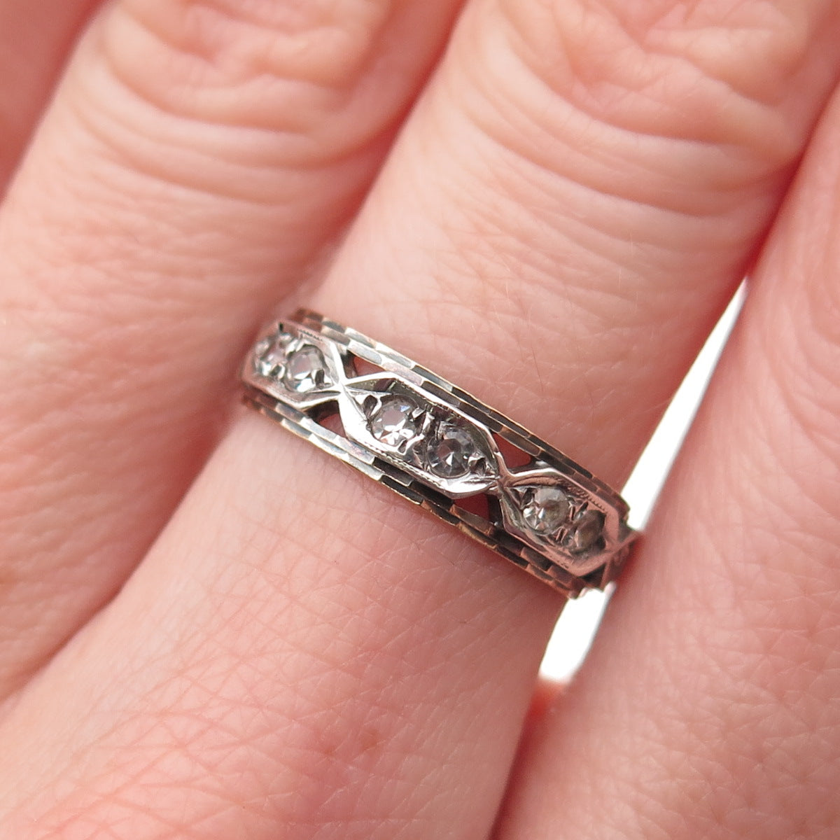 925 Sterling Silver 9K Gold Vintage SGW Rhinestone Oxidized Band Ring Size 6.5