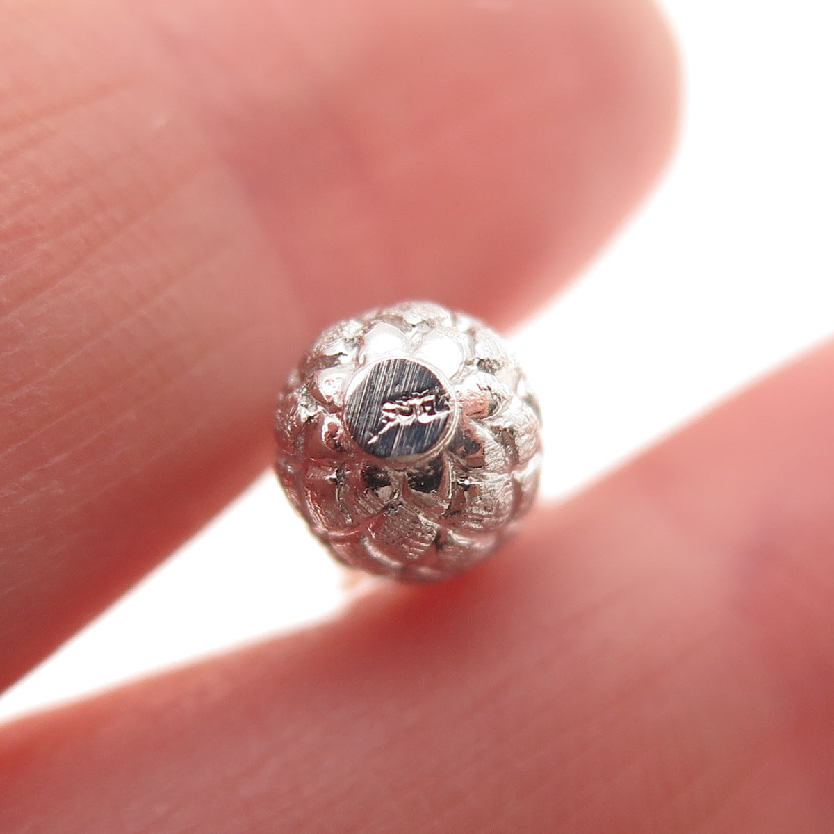 925 Sterling Silver Vintage Pineapple 3D Mini Charm Pendant