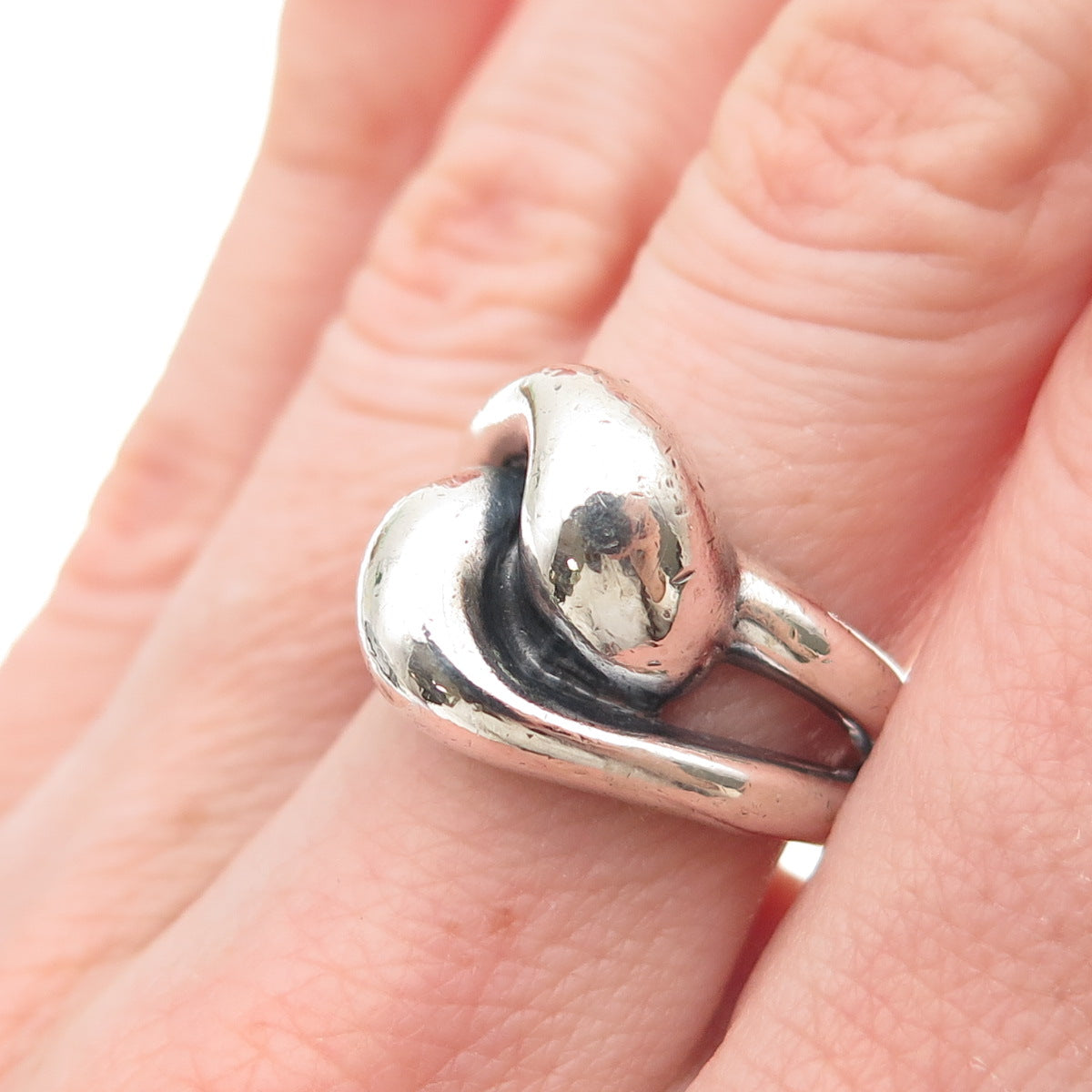 925 Sterling Silver Vintage Modernist Interlocked Yin Yang Oxidized Ring Size 7