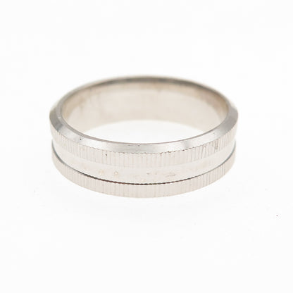 925 Sterling Silver Ribbed Band Ring Size 8