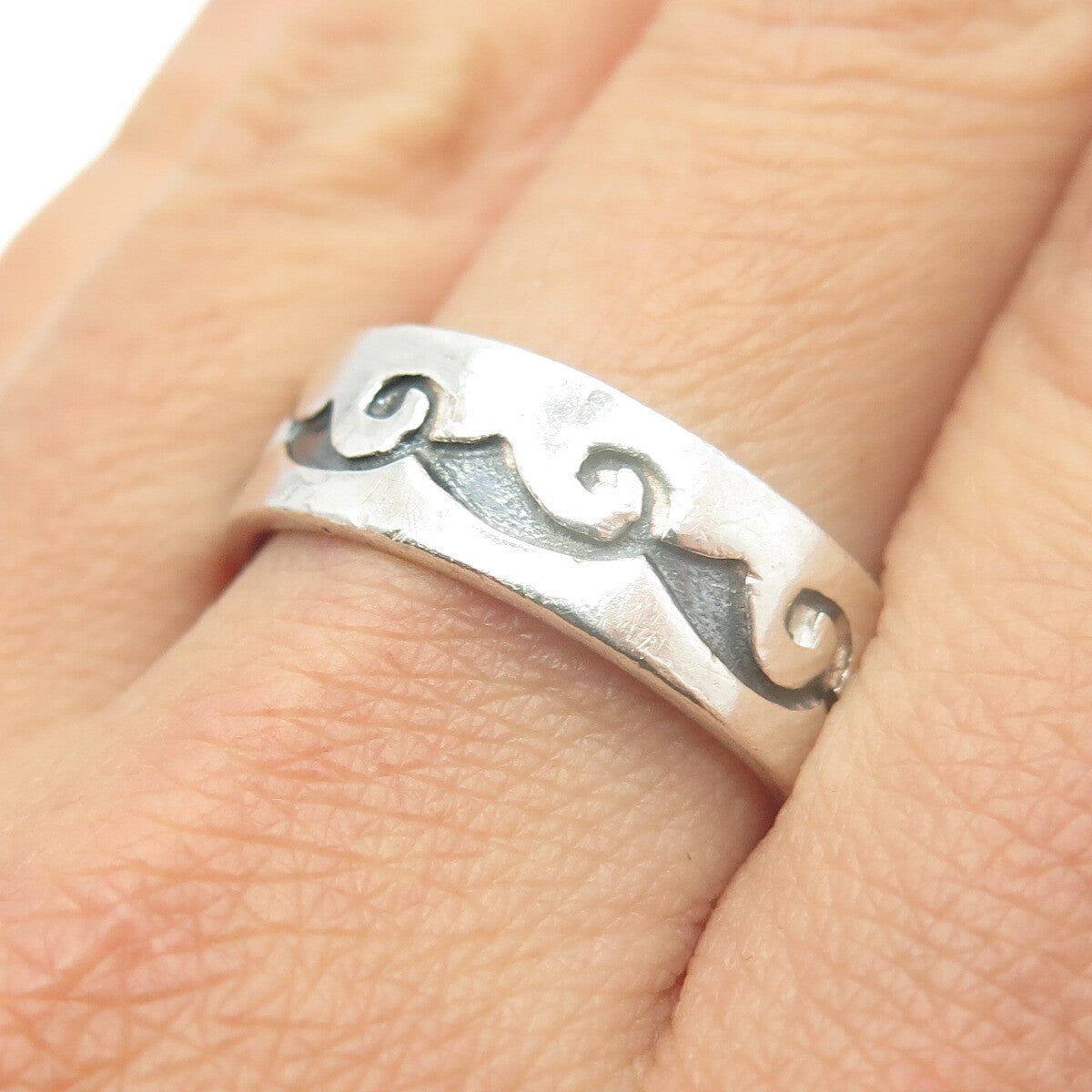 925 Sterling Silver Vintage Waves Band Ring Size 10.5