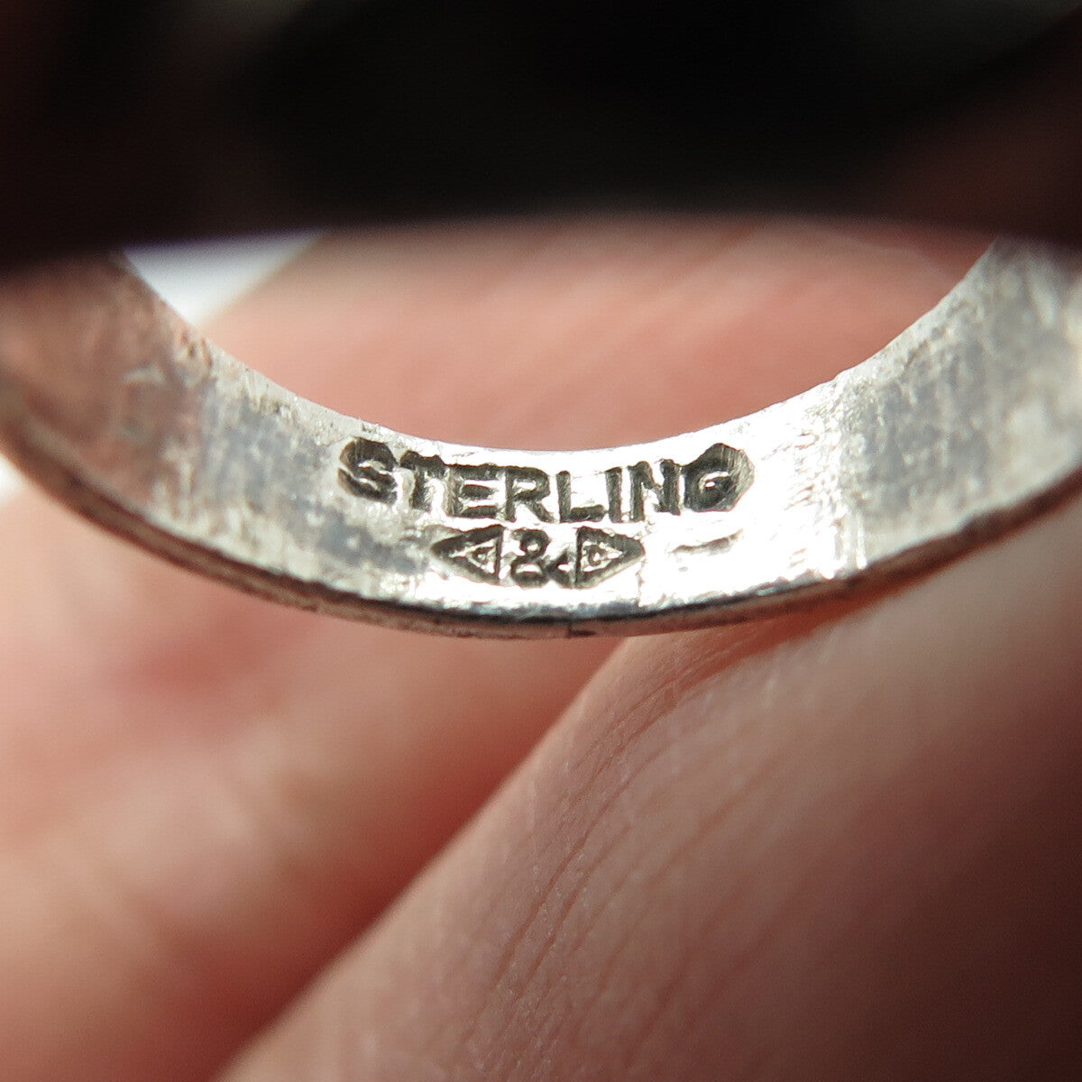 CLARK & COOMBS 925 Sterling Silver Vintage Wavy Dome Oxidized Ring Size 4
