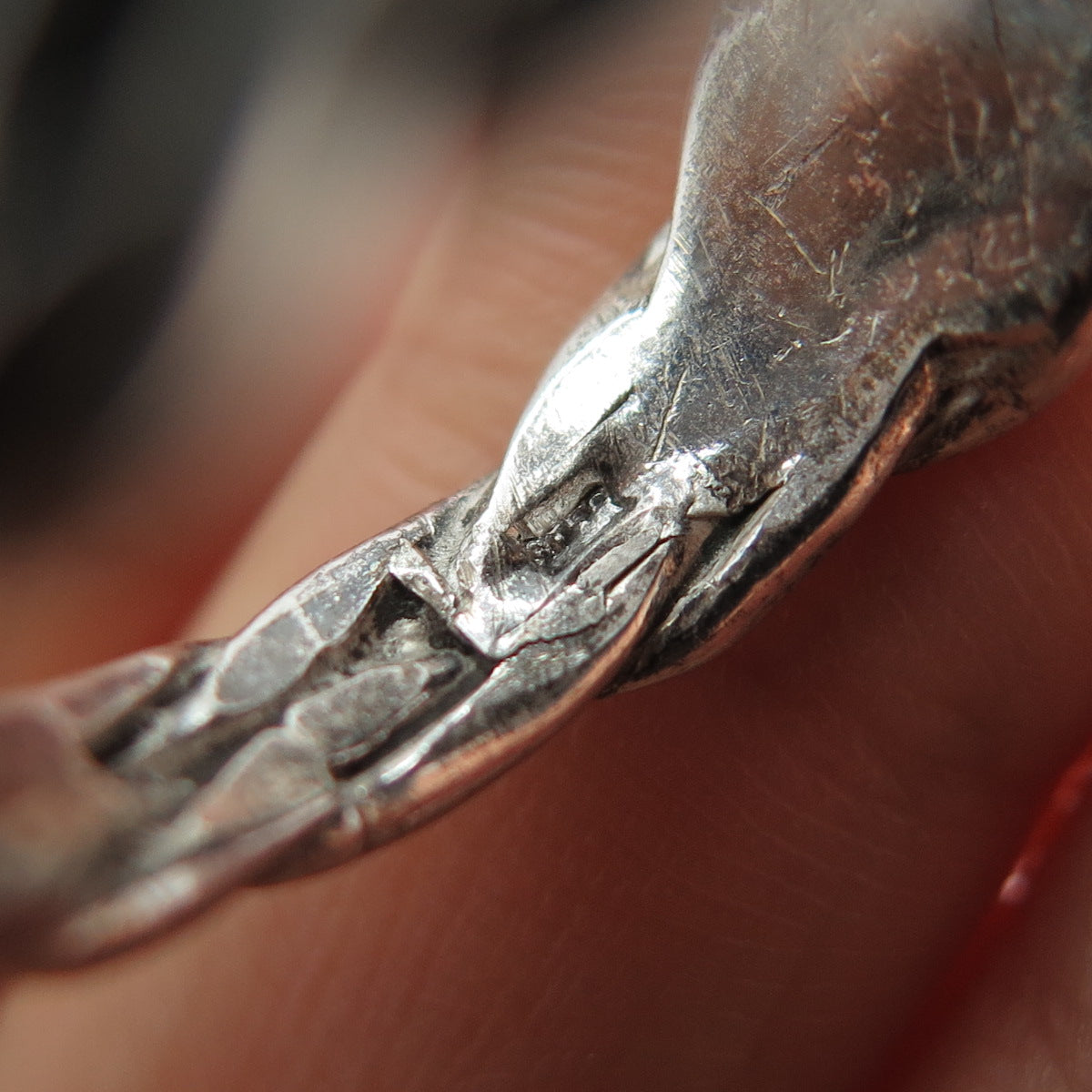925 Sterling Silver Vintage Modernist Swirl Oxidized Ring Size 9