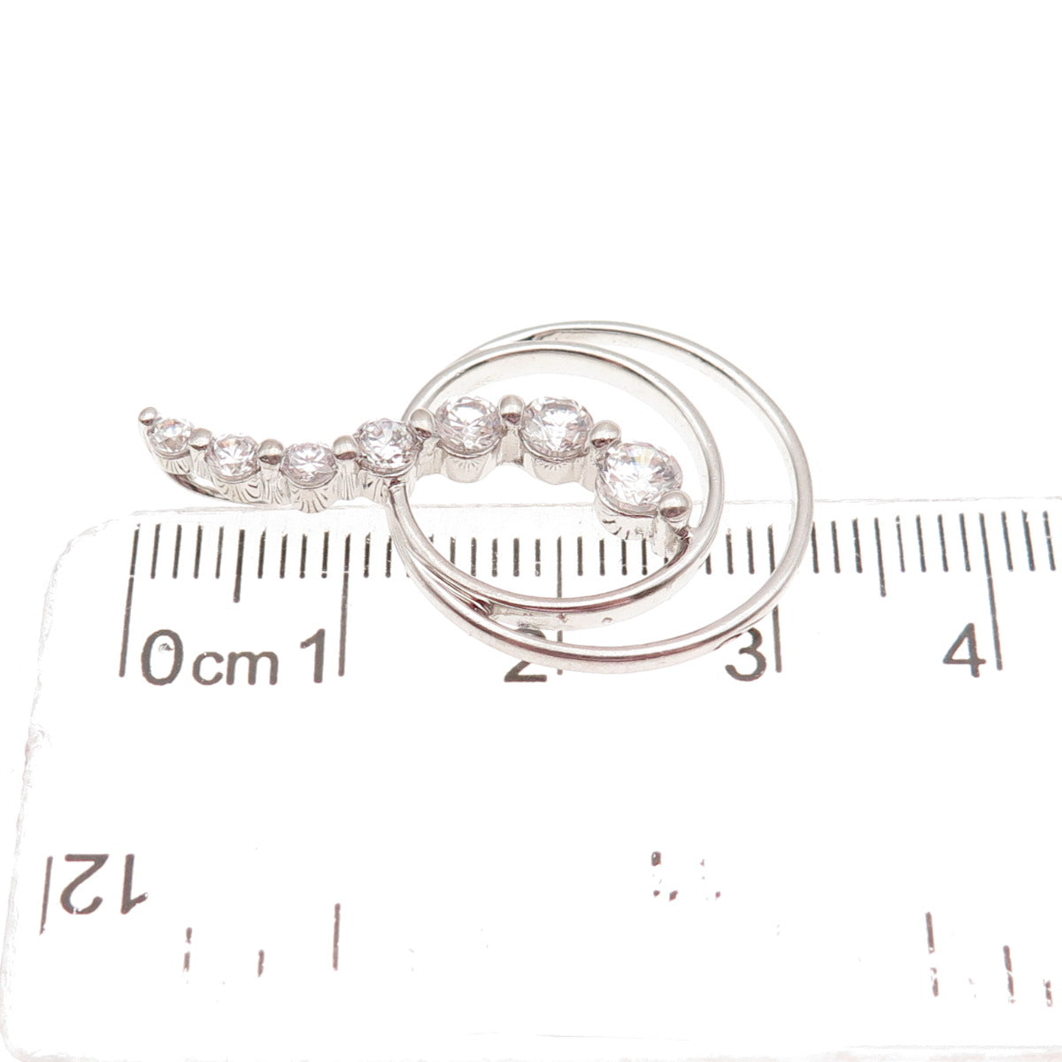 925 Sterling Silver Graduated Round-Cut C Z Charm Pendant