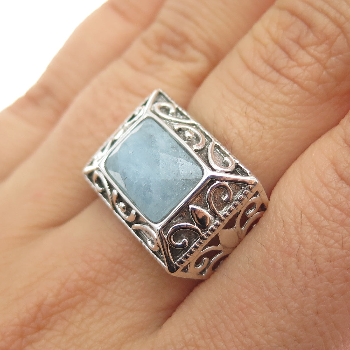 925 Sterling Silver Vintage Real Aquamarine Swirl Oxidized Ring Size 7
