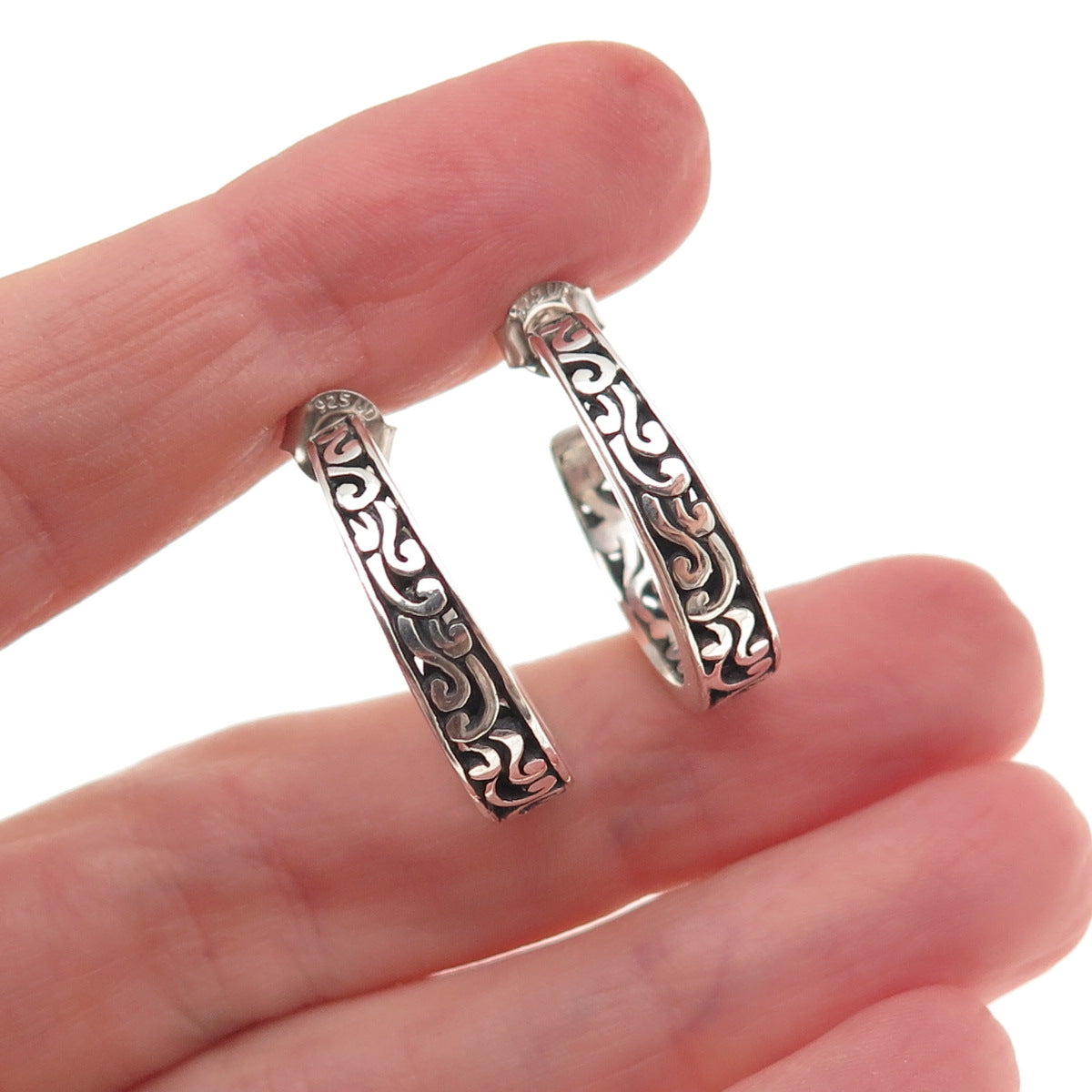 925 Sterling Silver Vintage Floral Scroll Oxidized Hoop Earrings