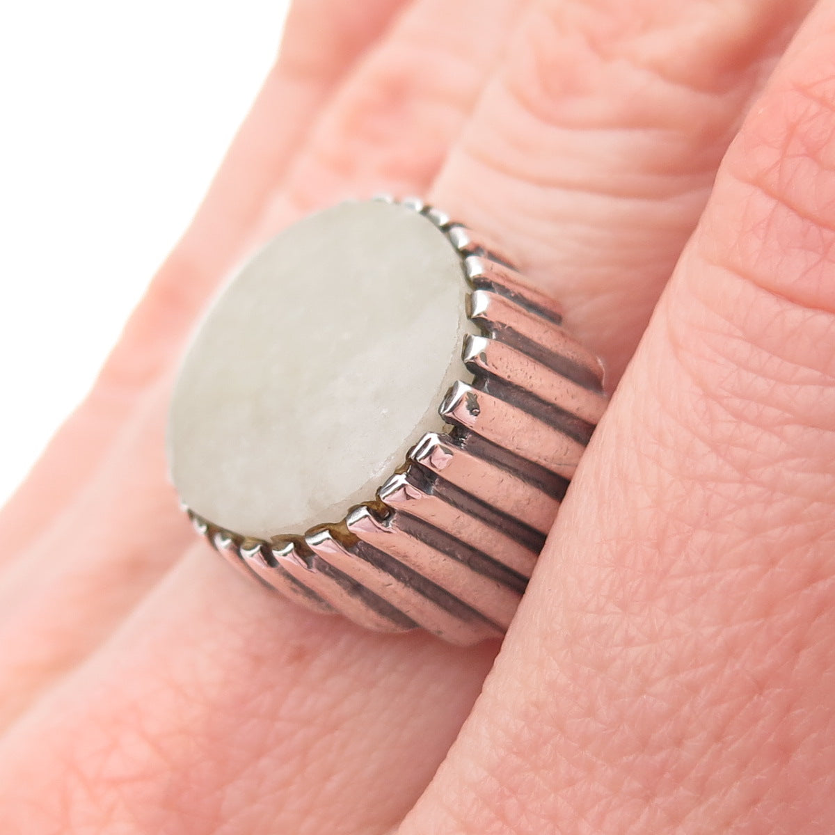 925 Sterling Silver Vintage Real Jade Modernist Oxidized Ring Size 9