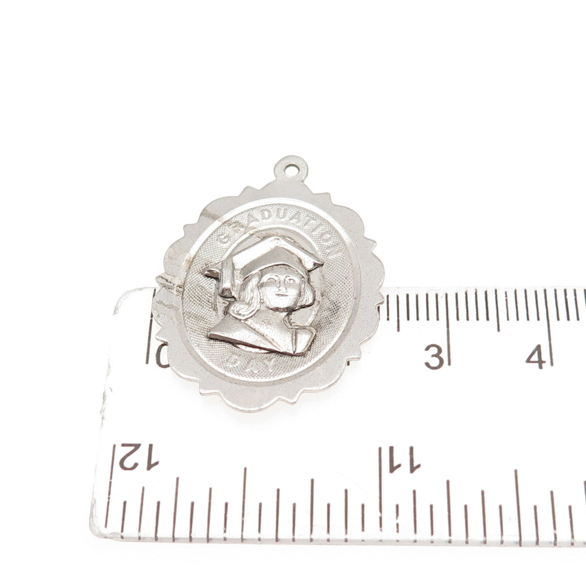 TOWN & COUNTRY 925 Sterling Silver Vintage Graduation Day Charm Pendant