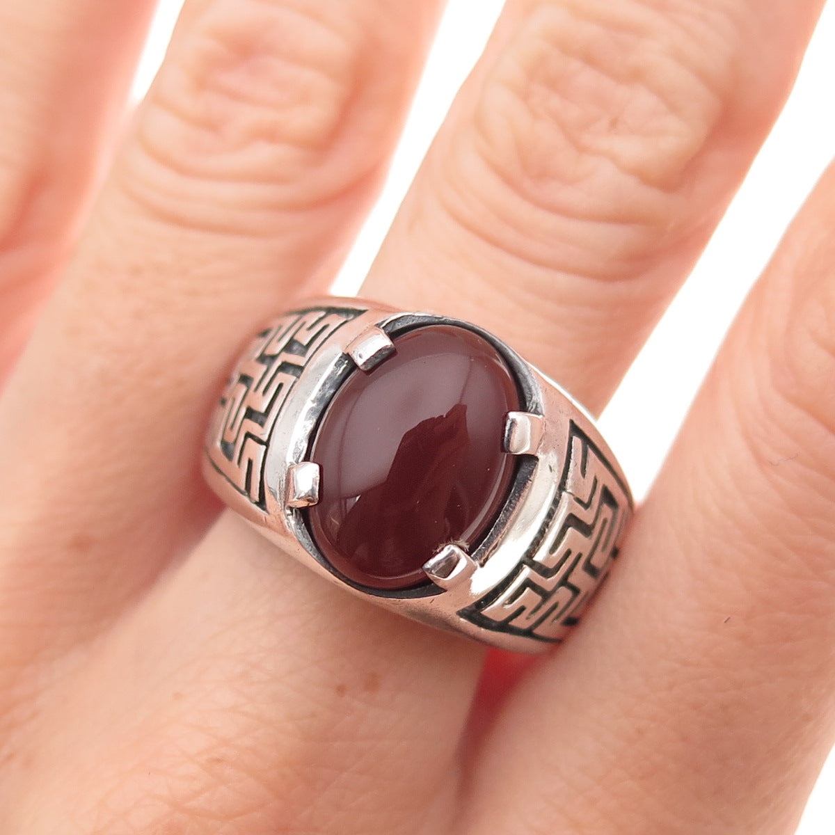 925 Sterling Silver Vintage Real Carnelian Maze Oxidized Ring Size 12