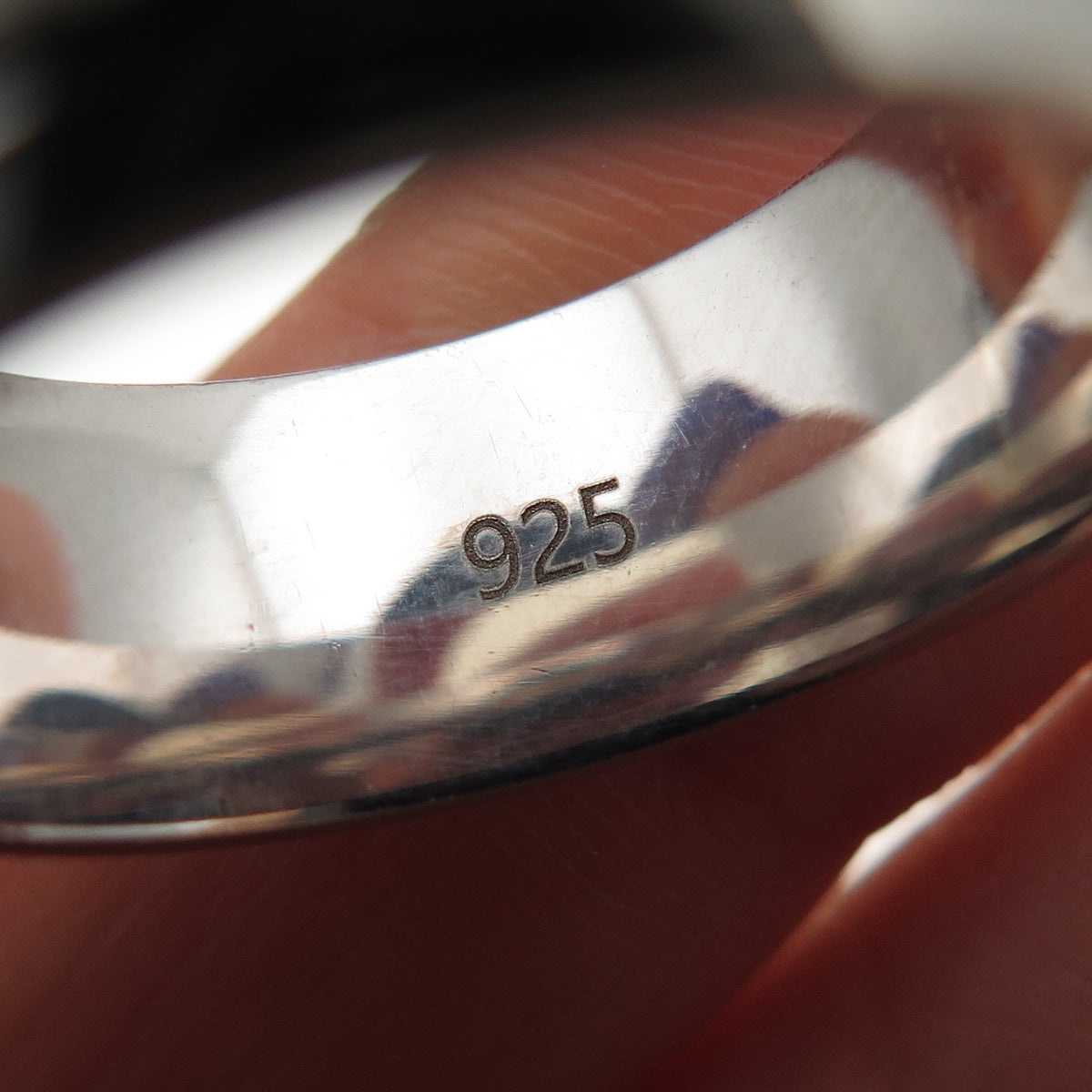 925 Sterling Silver Hammered Band Ring Size 8.25