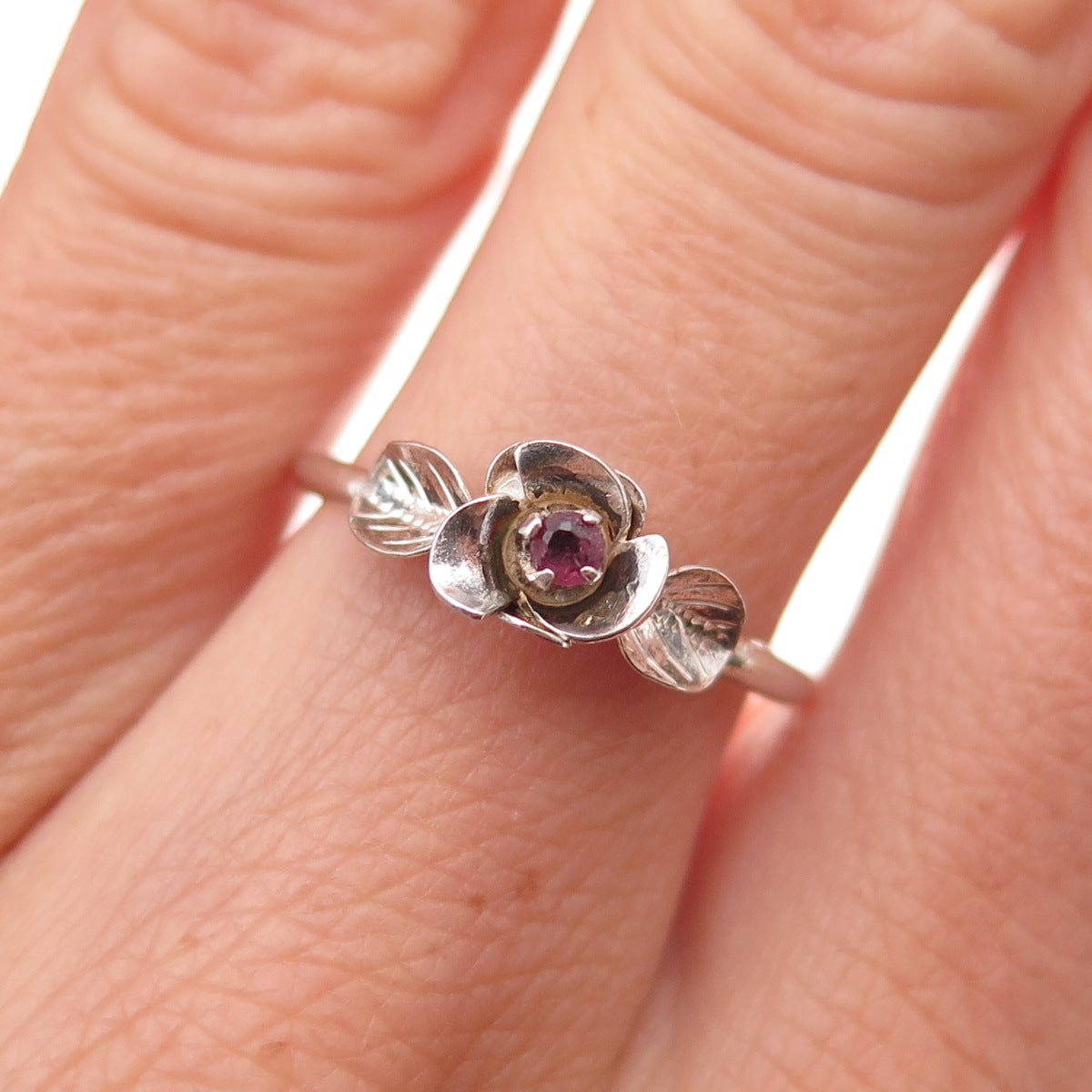 925 Sterling Silver Vintage Real Ruby Rose Flower Oxidized Ring Size 7.75