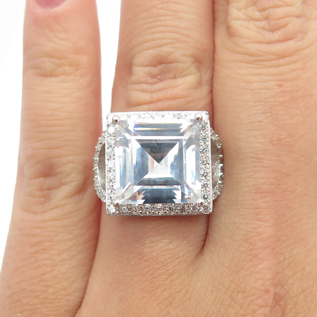 925 Sterling Silver White & Light Blue C Z Ring Size 5