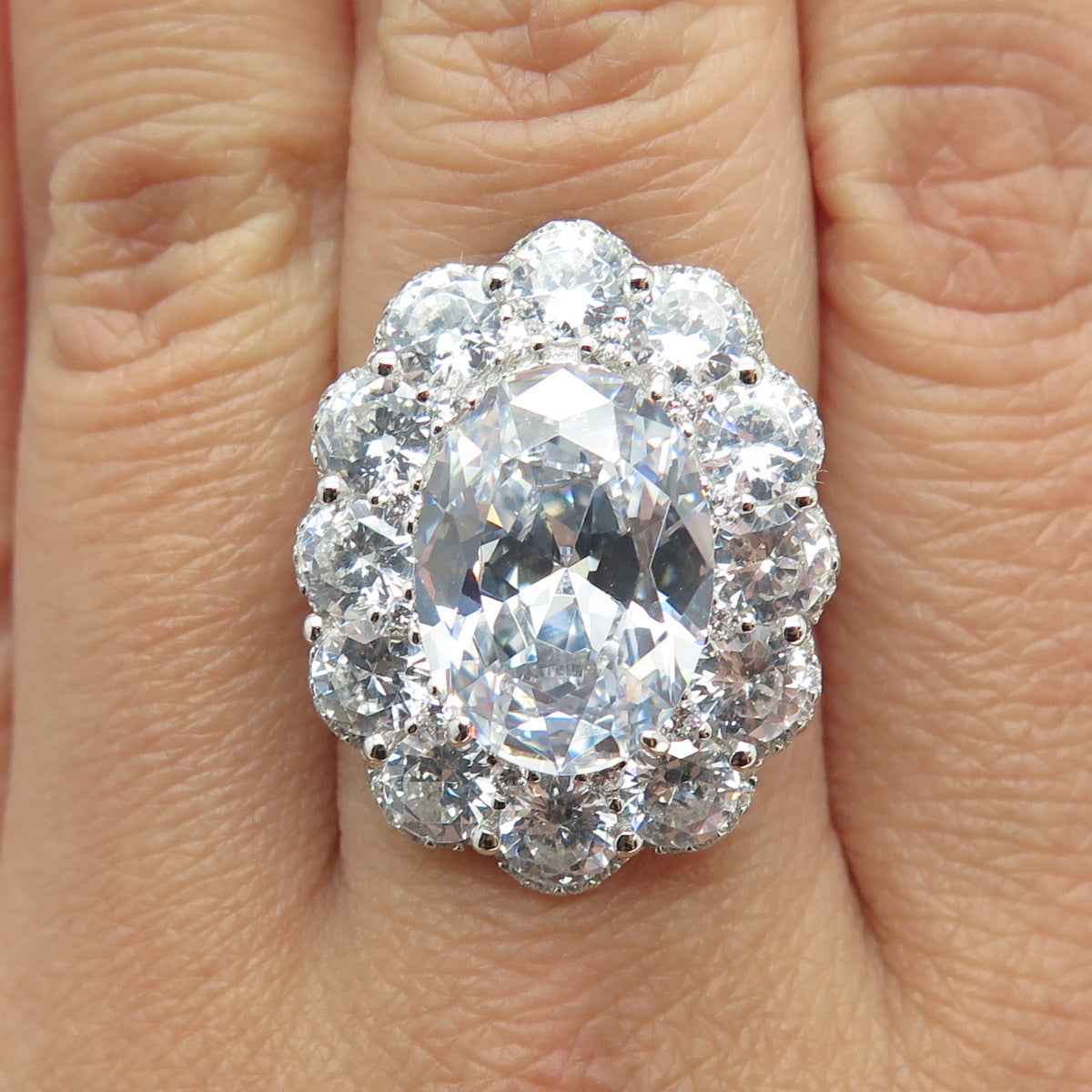 925 Sterling Silver Oval & Round-Cut C Z Ring Size 8