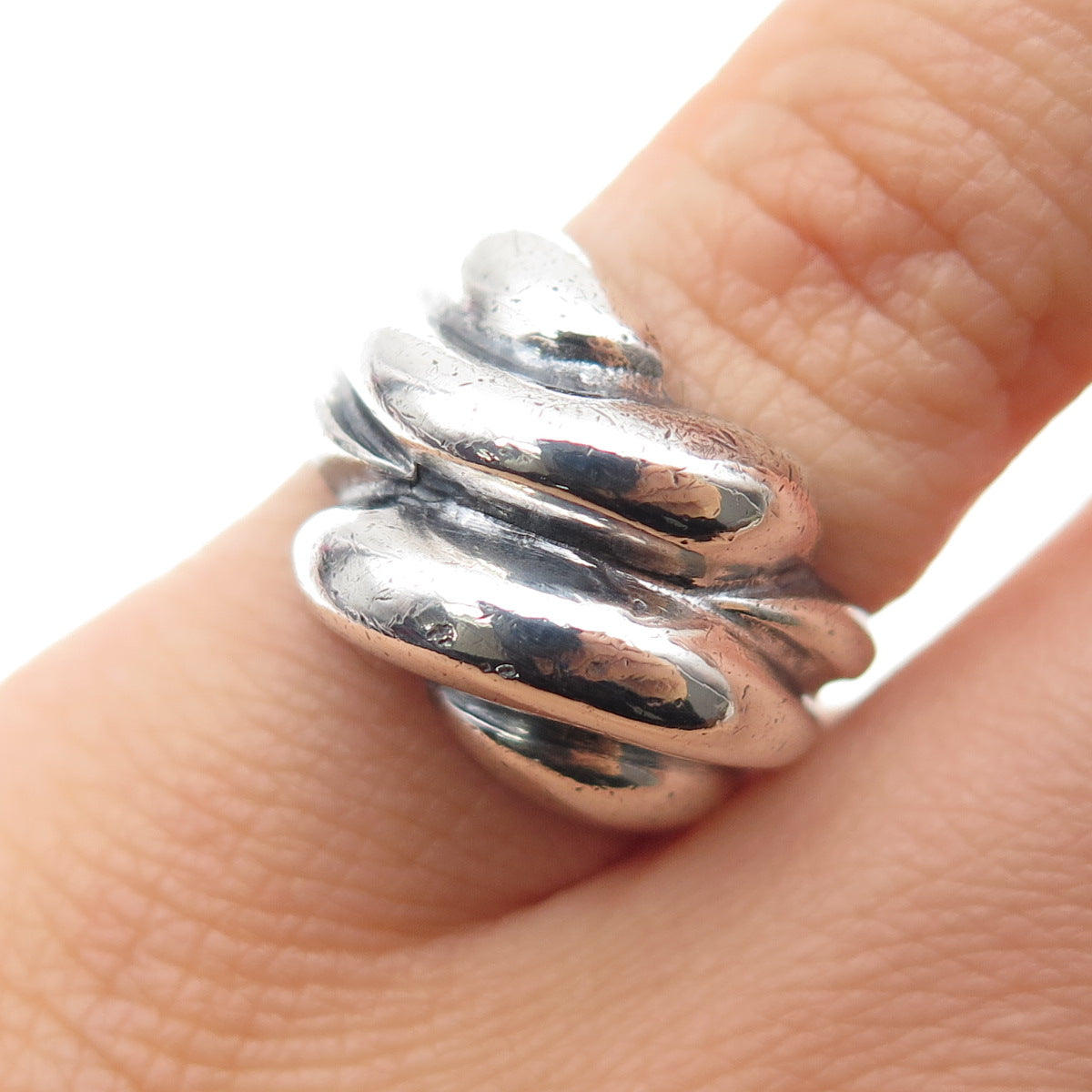 925 Sterling Silver Vintage Modernist Ribbed Bypass Oxidized Ring Size 5