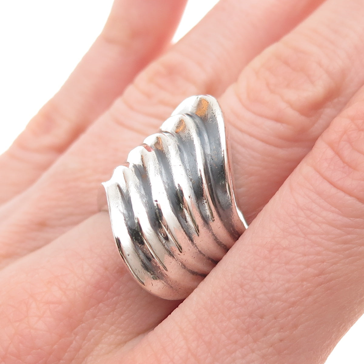 925 Sterling Silver Vintage Modernist Ribbed Oxidized Ring Size 9.25