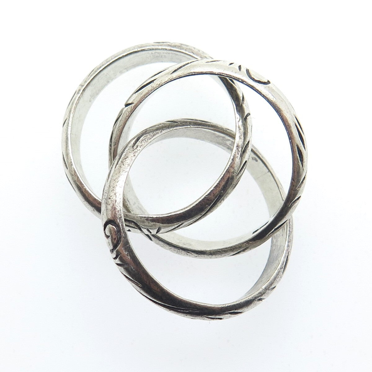 925 Sterling Silver Vintage Engraved Trinity Interlocked Band Ring Size 6