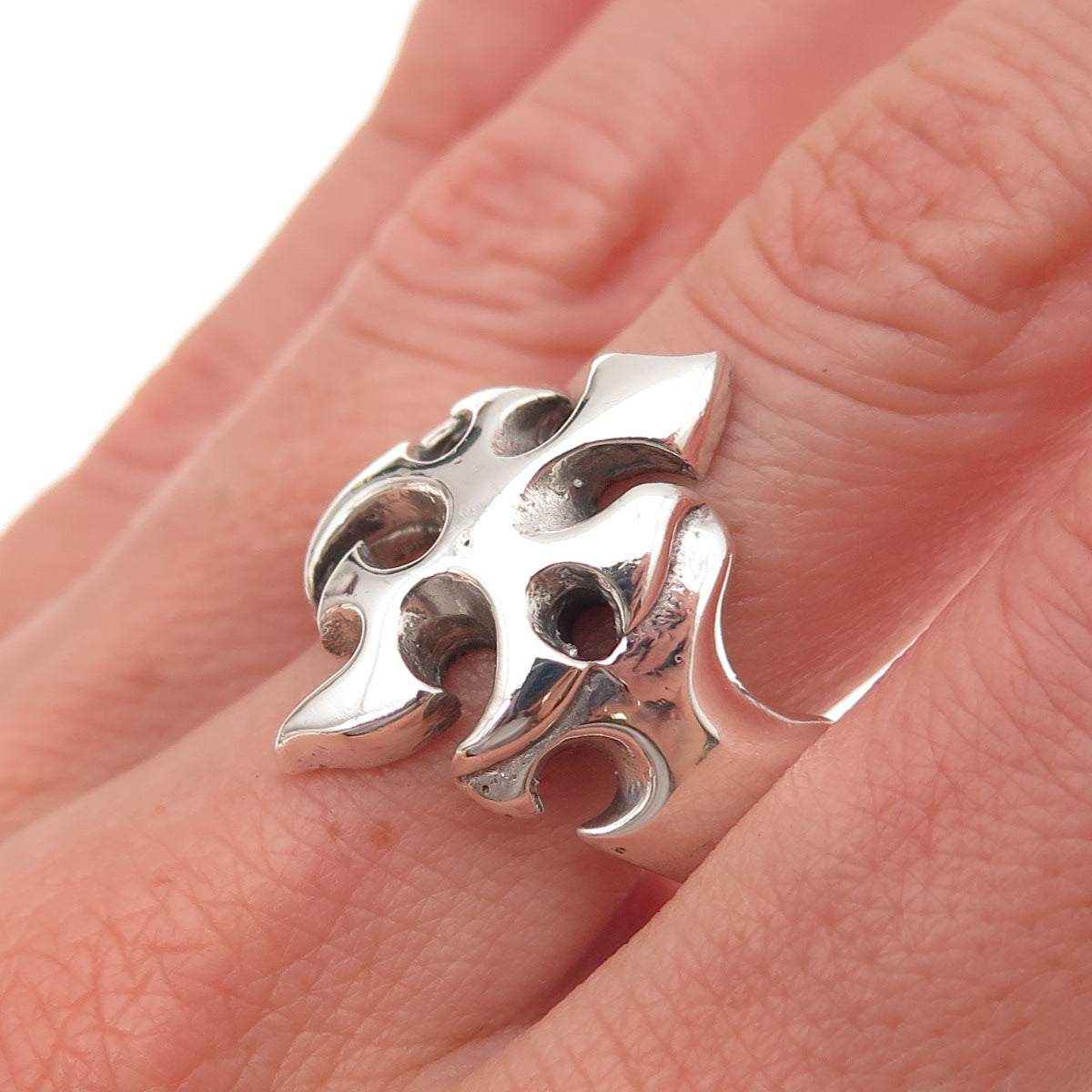 925 Sterling Silver Vintage Flame Cross Oxidized Ring Size 13.25