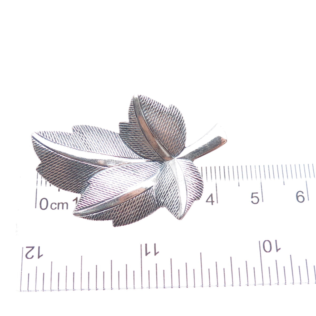 JEWELART 925 Sterling Silver Vintage Textured Floral Leaf Oxidized Pin Brooch