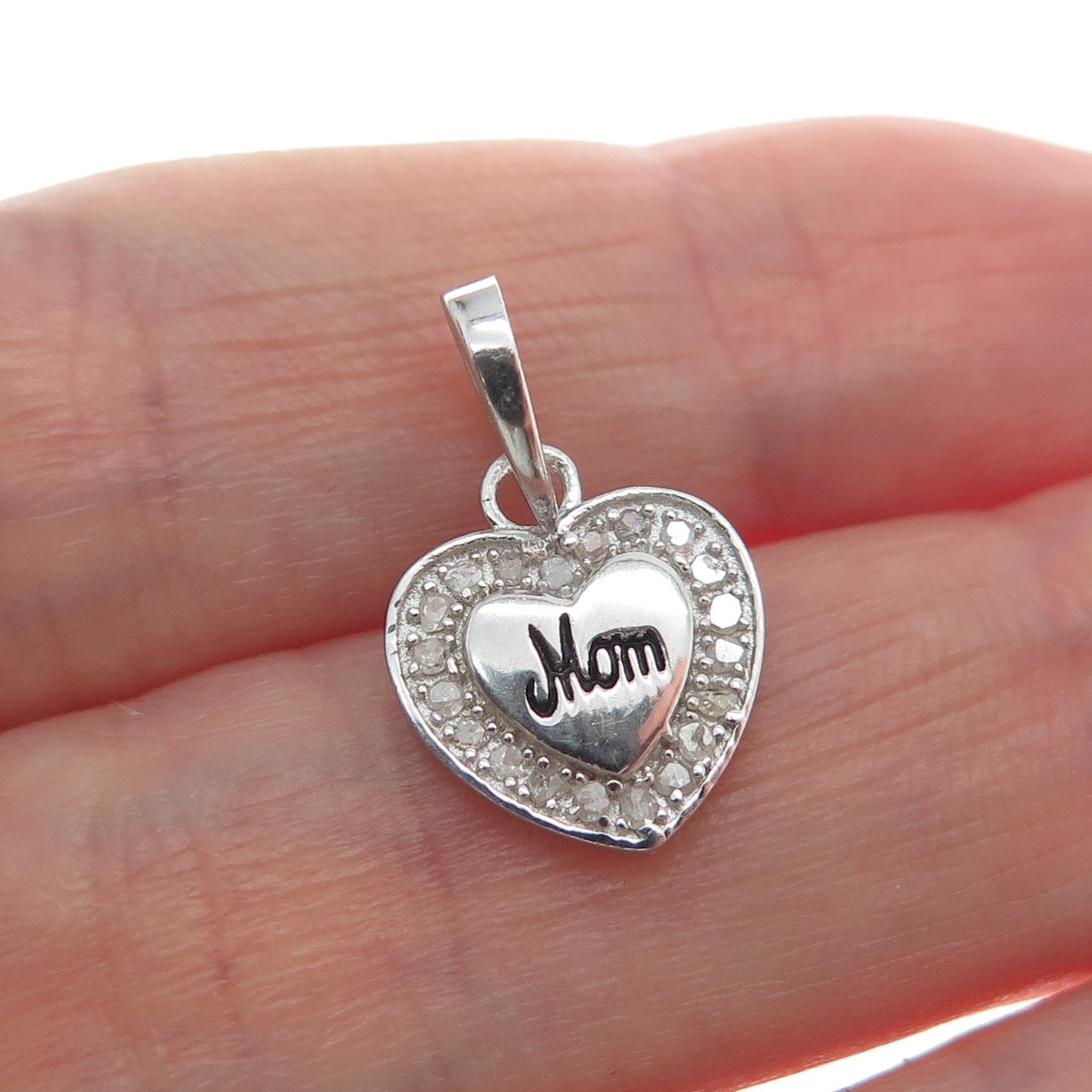 925 Sterling Silver Real Round-Cut Diamond Mom Heart Minimalist Charm Pendant